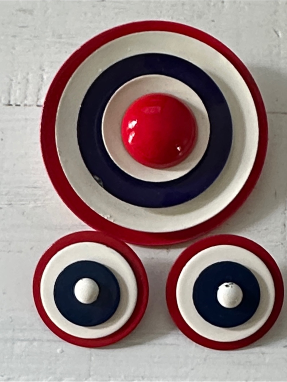 Red,White & Navy Vintage Bullseye Circle Brooch Pin & Clip On Earrings